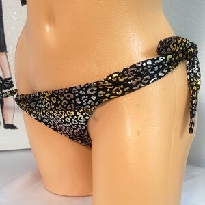 1970  VICTORIA'S SECRET Leopard Print Bikini Bottom nwt